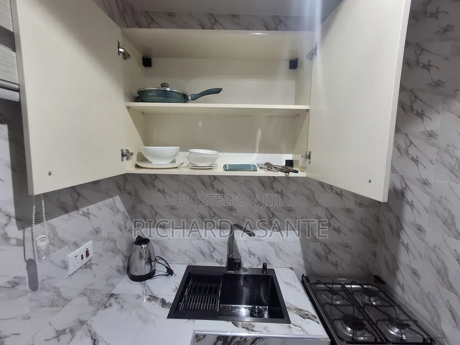 Airbnb With 1 Bedroom Kitchen at Fise-Amasaman - Near Roka Int Sch.