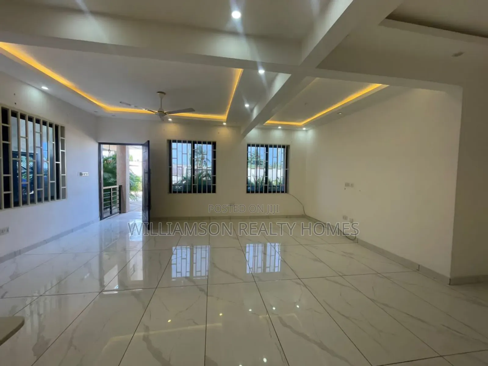 2bdrm Apartment in Community 18 Area, Spintex for rent