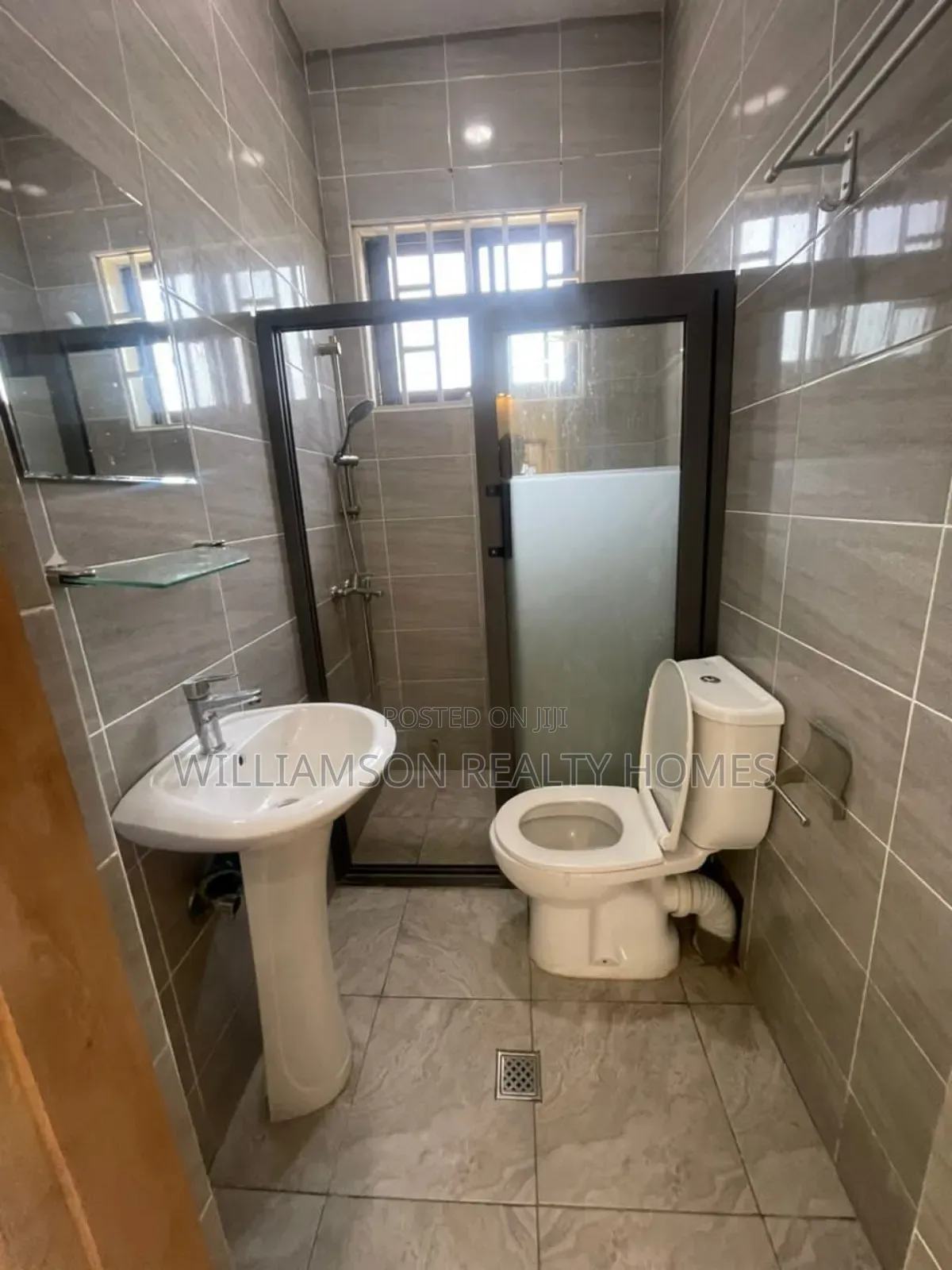 2bdrm Apartment in Community 18 Area, Spintex for rent