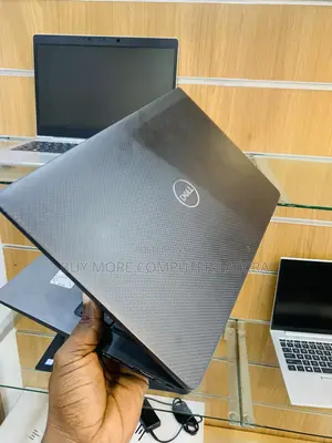 Laptop Dell Latitude 7420 16GB Intel Core I7 SSD 256GB