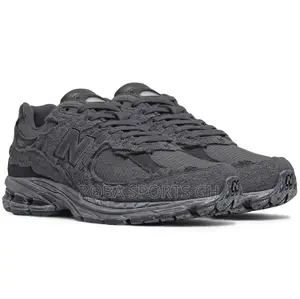 New Balance 2002r Protection Shoes