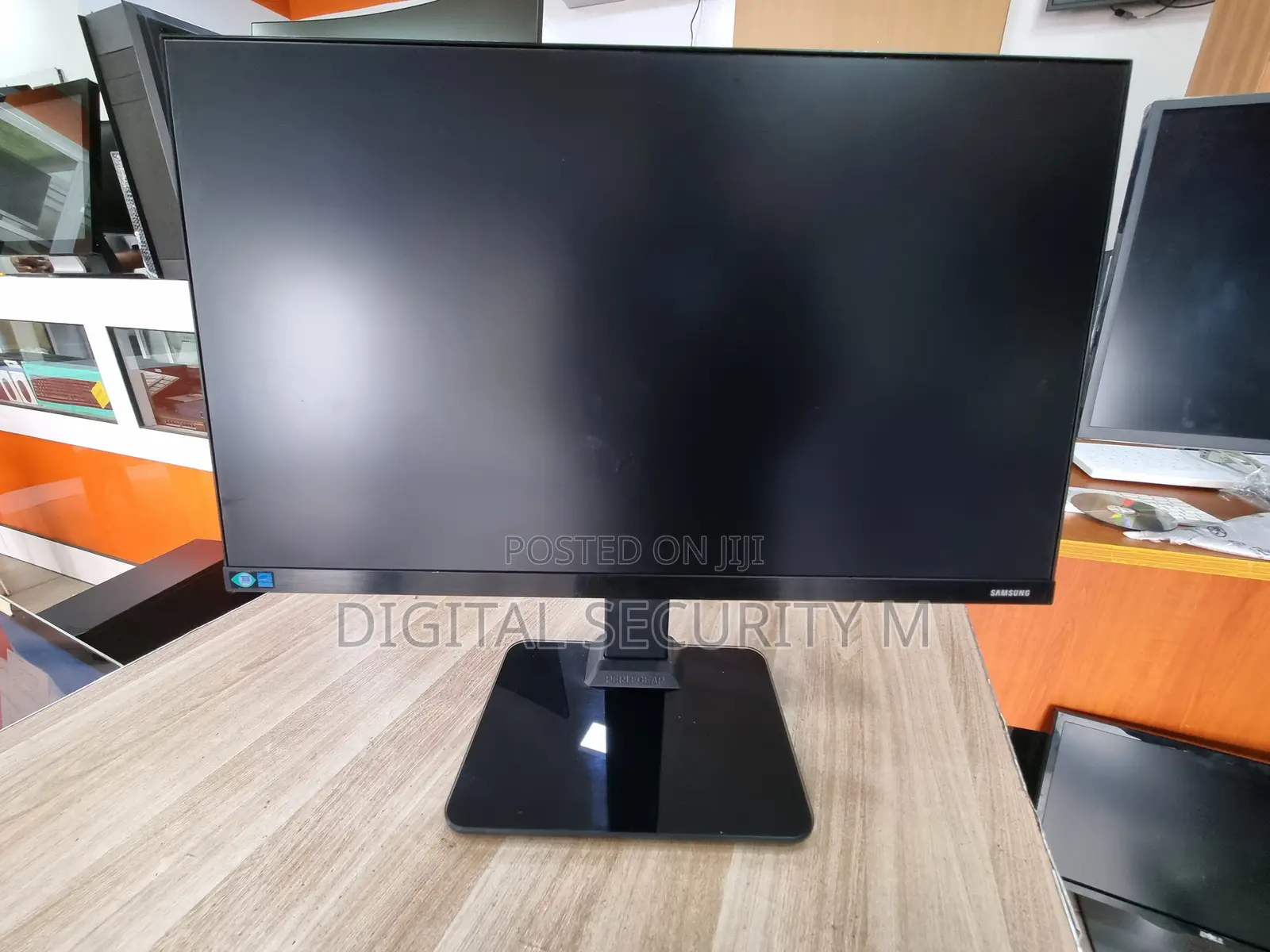 24" T45f Full Hd, Height Adjustable Monitor