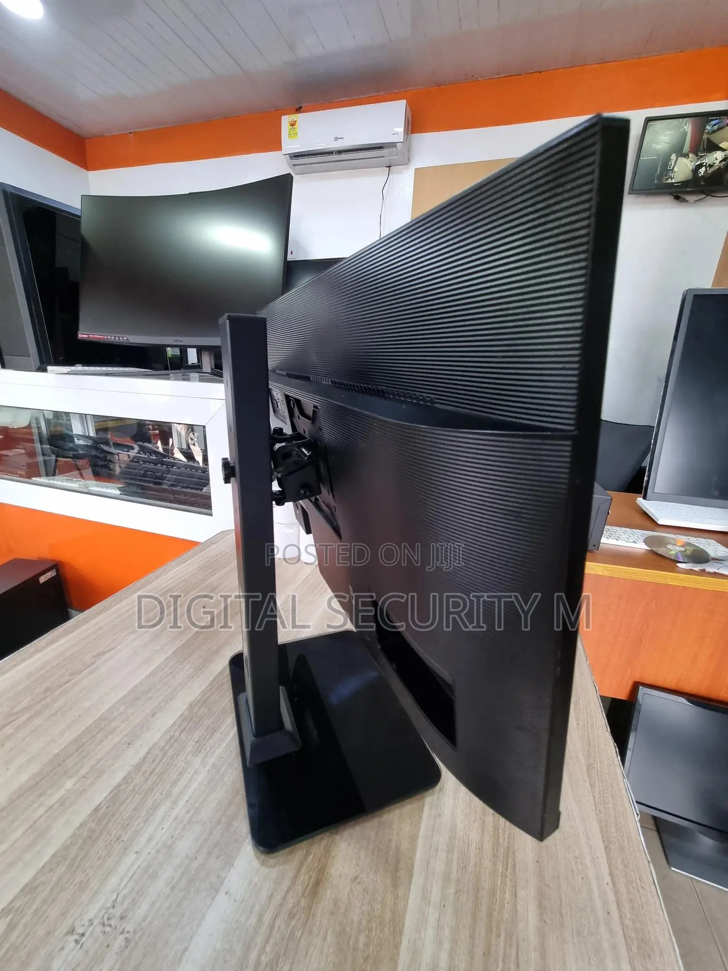 24" T45f Full Hd, Height Adjustable Monitor