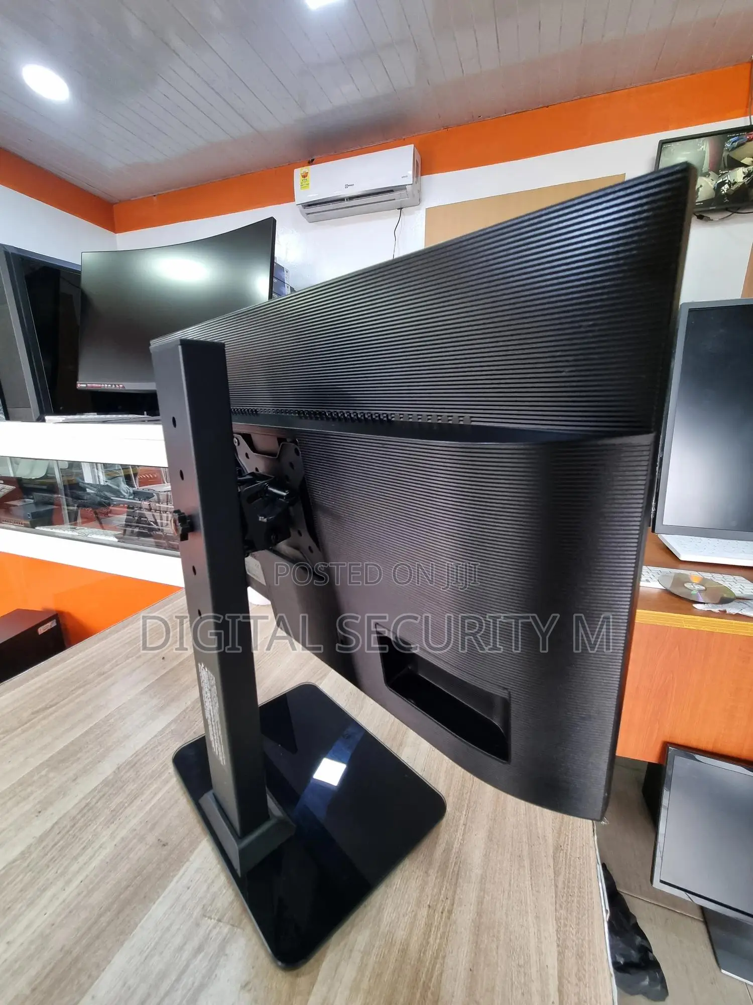 24" T45f Full Hd, Height Adjustable Monitor