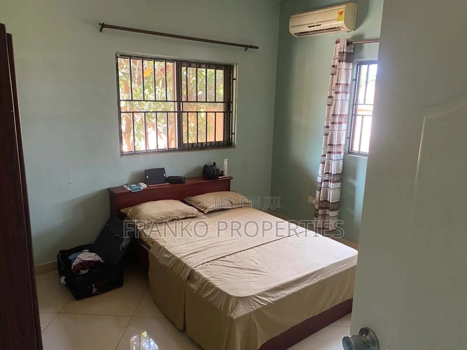 3bdrm House in Franko Propertied, School Junction for sale
