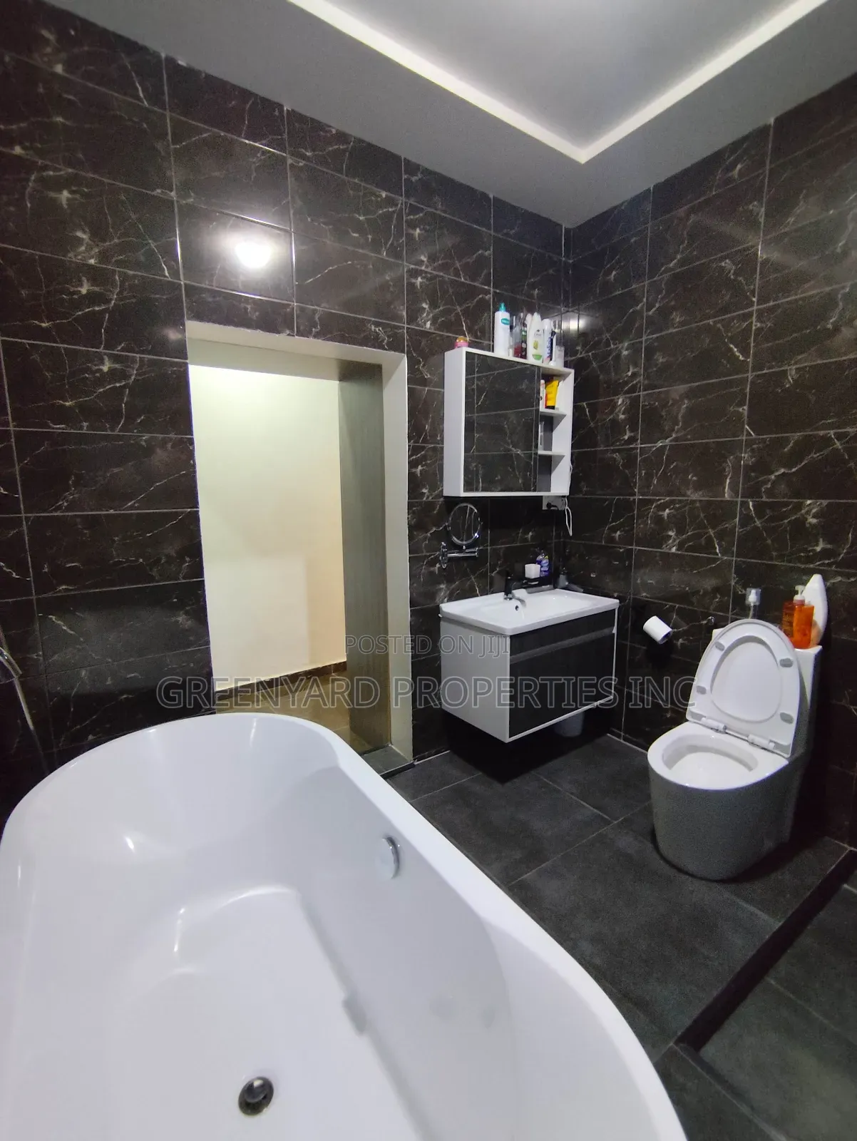 Furnished 2bdrm Apartment in Ogbojo, East Legon for rent