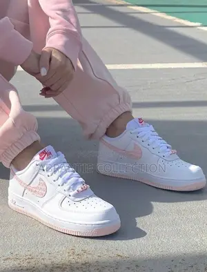 Nike Air Force 1 Low Valentine Day Available