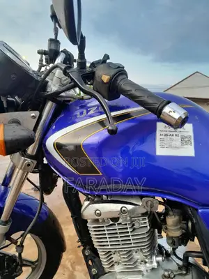 Suzuki Sport 2012 Blue