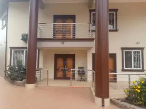 5bdrm House in Ashomang Estate for sale