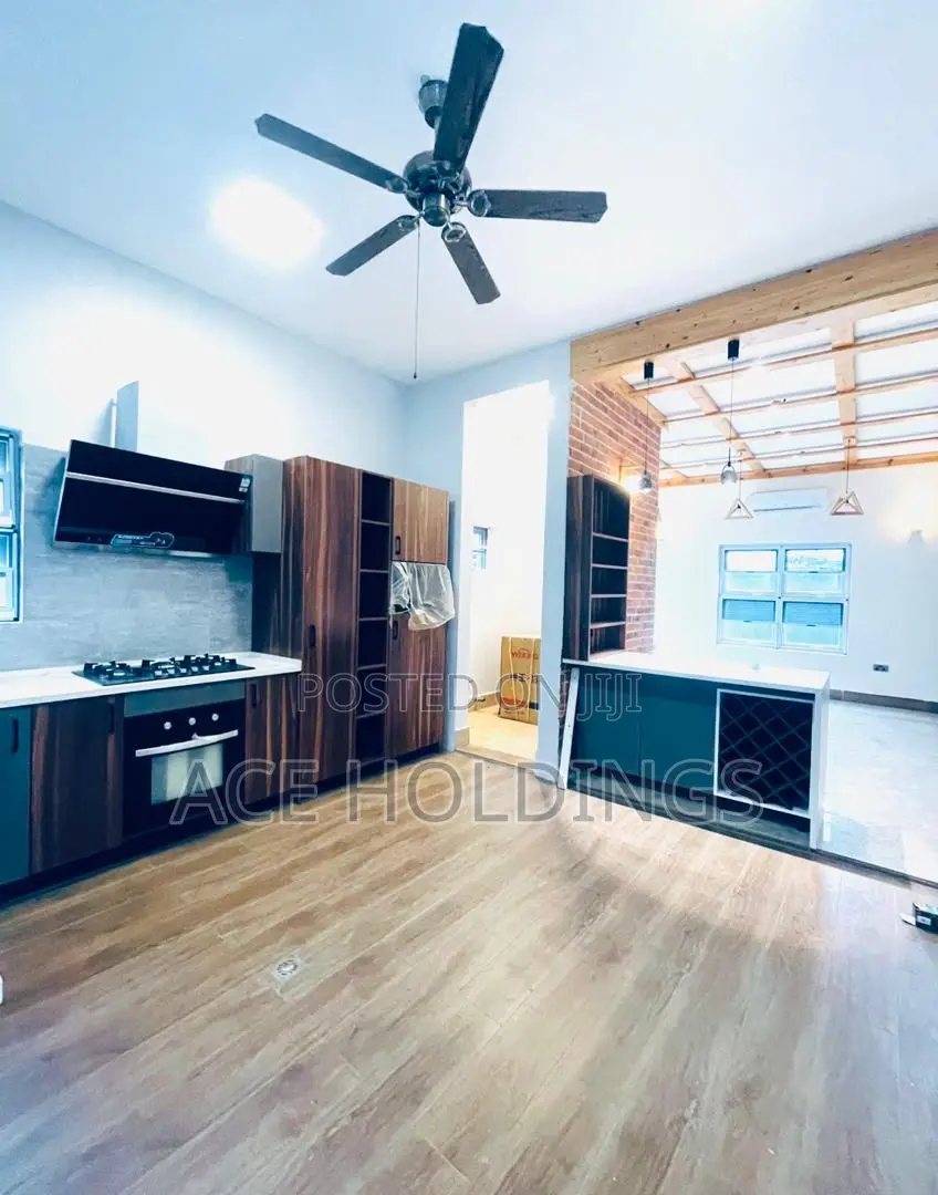 4bdrm House in Adjiringanor, Adjiriganor for sale