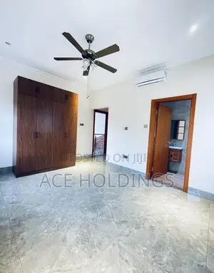 4bdrm House in Adjiringanor, Adjiriganor for sale