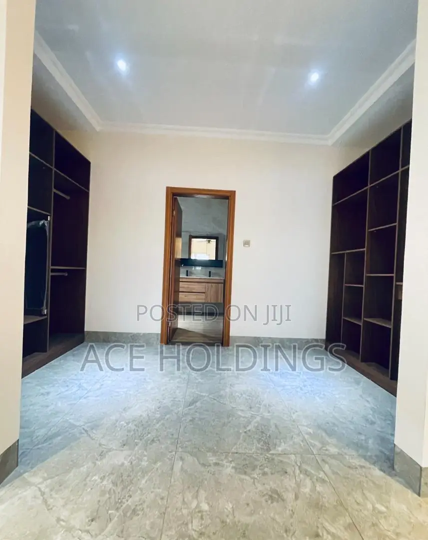 4bdrm House in Adjiringanor, Adjiriganor for sale