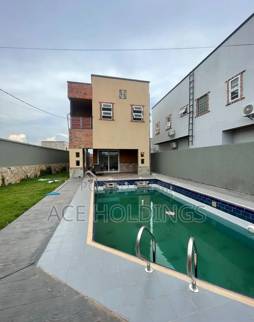 4bdrm House in Adjiringanor, Adjiriganor for sale