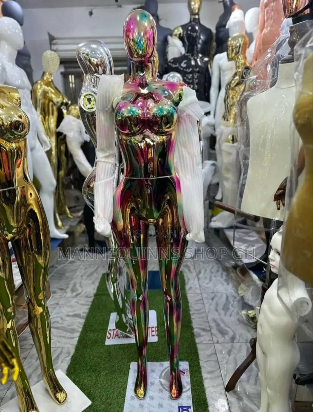 Female And Men Gold/Black Mannequin Available