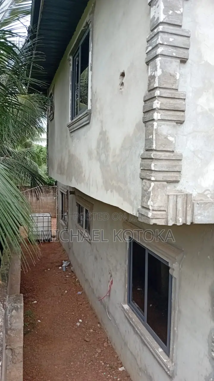 4bdrm Mansion in Kasoa for sale