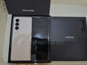New Samsung Galaxy Z Fold4 512 GB Gold