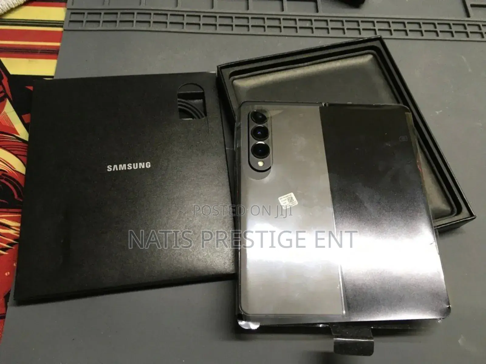 New Samsung Galaxy Z Fold4 512 GB Gold