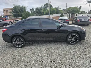 Toyota Corolla S 4dr Sedan (1.8L 4cyl CVT) 2016 Black