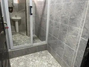 Furnished 1bdrm Apartment in Gh Apartments, Accra Metropolitan for sale