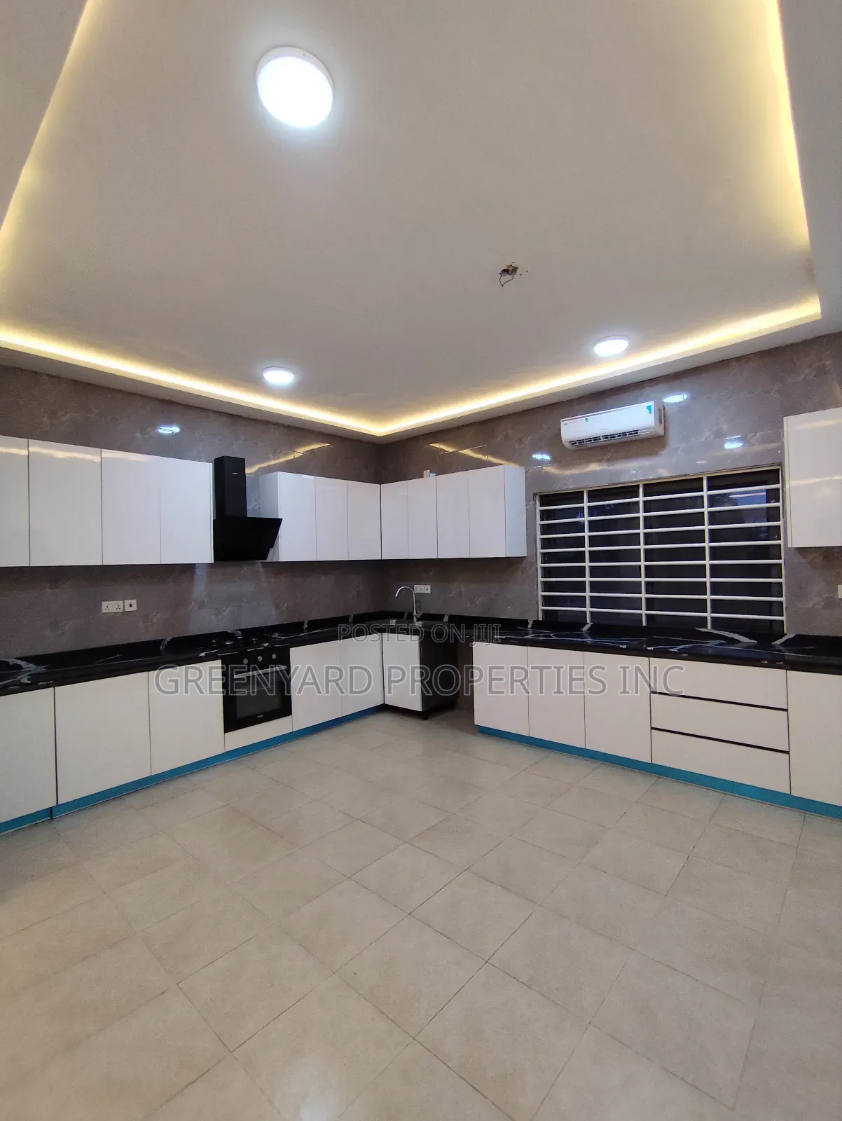 2bdrm Apartment in Otanor, Adjiriganor for rent