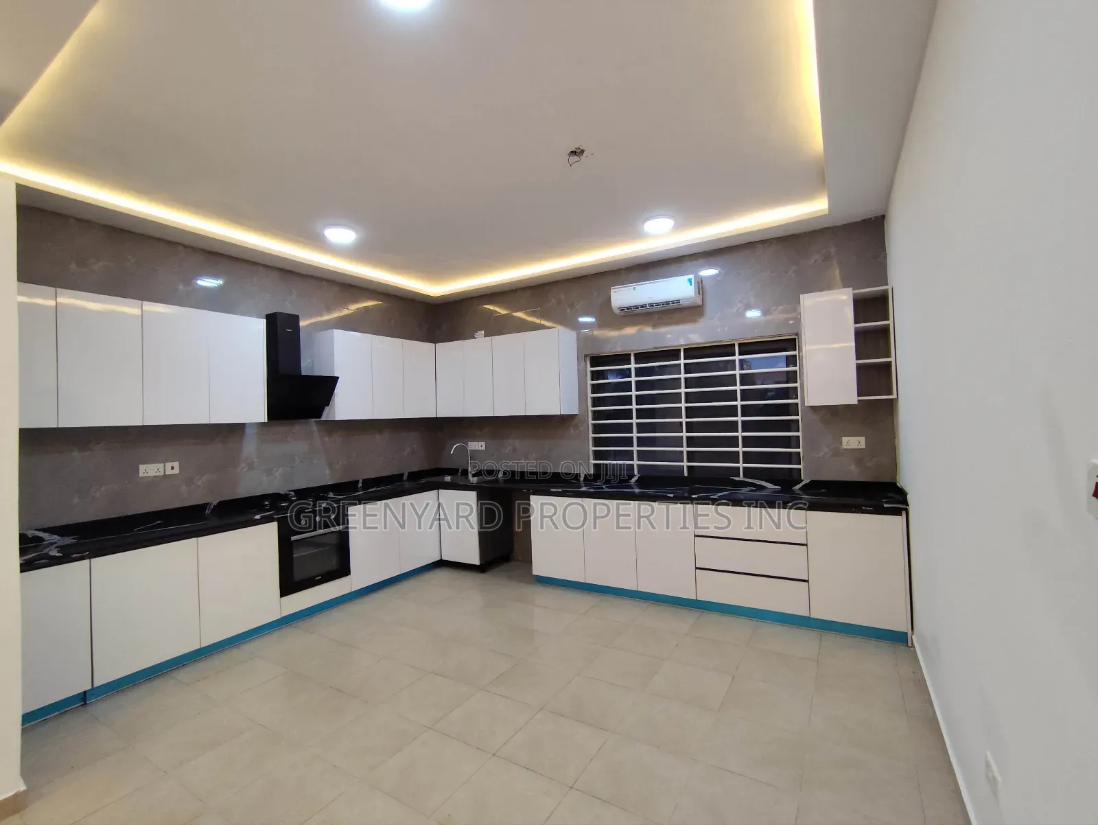 2bdrm Apartment in Otanor, Adjiriganor for rent