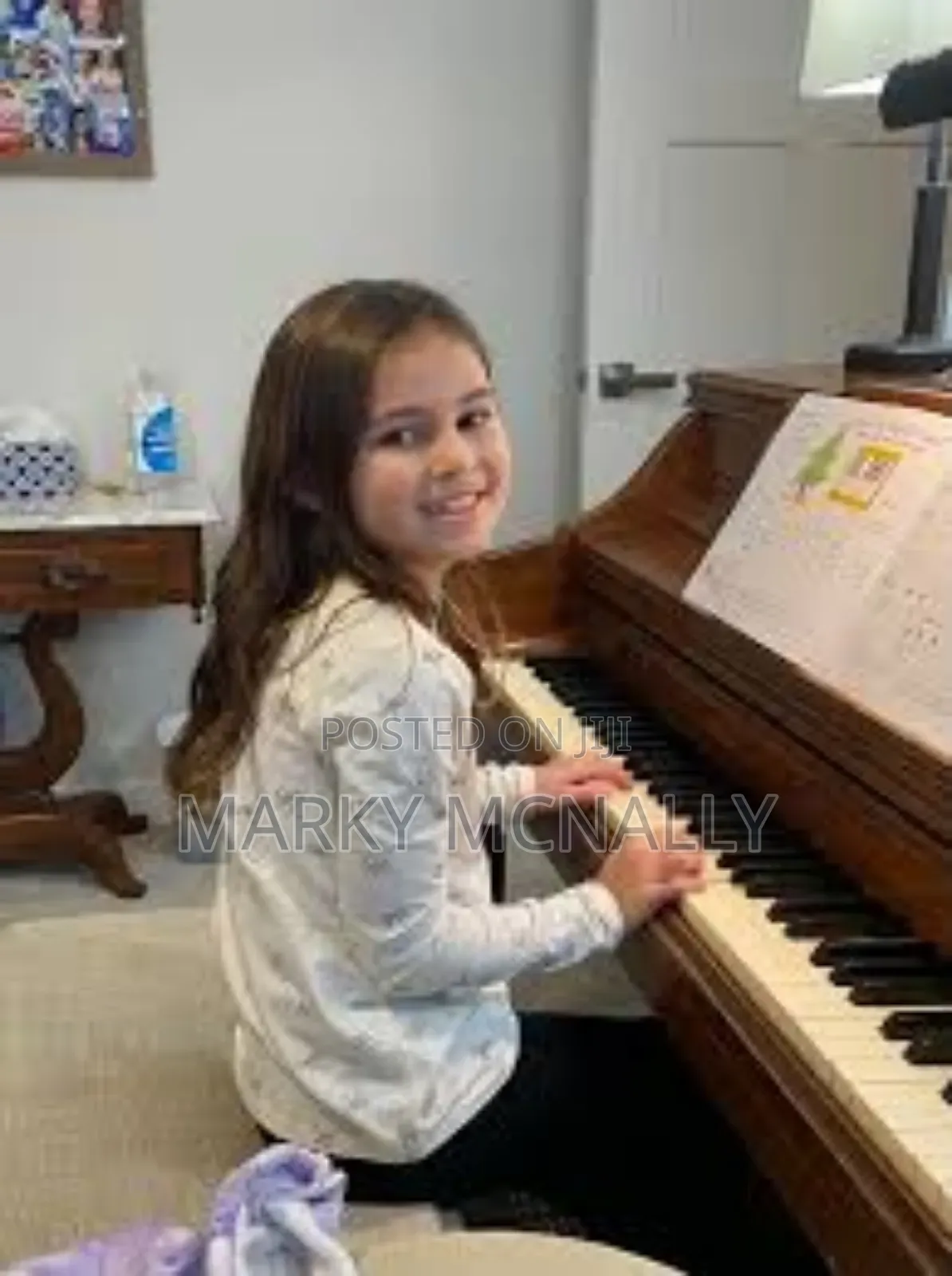 Piano Lessons for Both Adults Children at Piano Sch, Home or Online