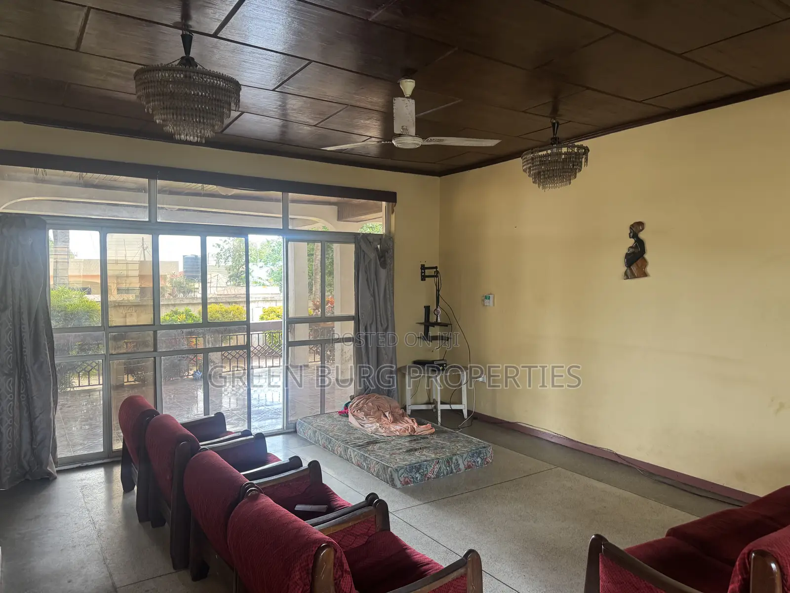 5bdrm House in Nungua for sale