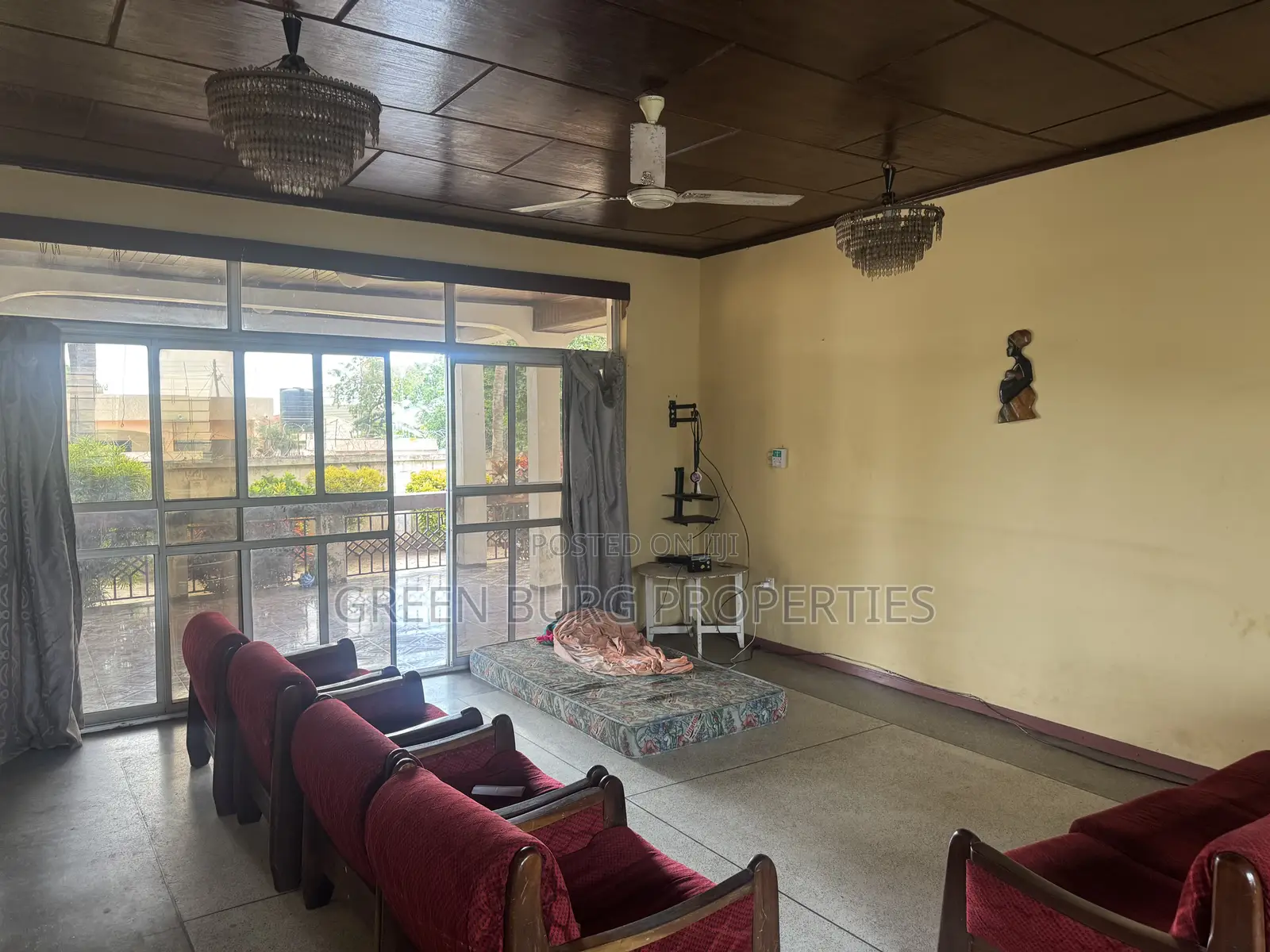 5bdrm House in Nungua for sale