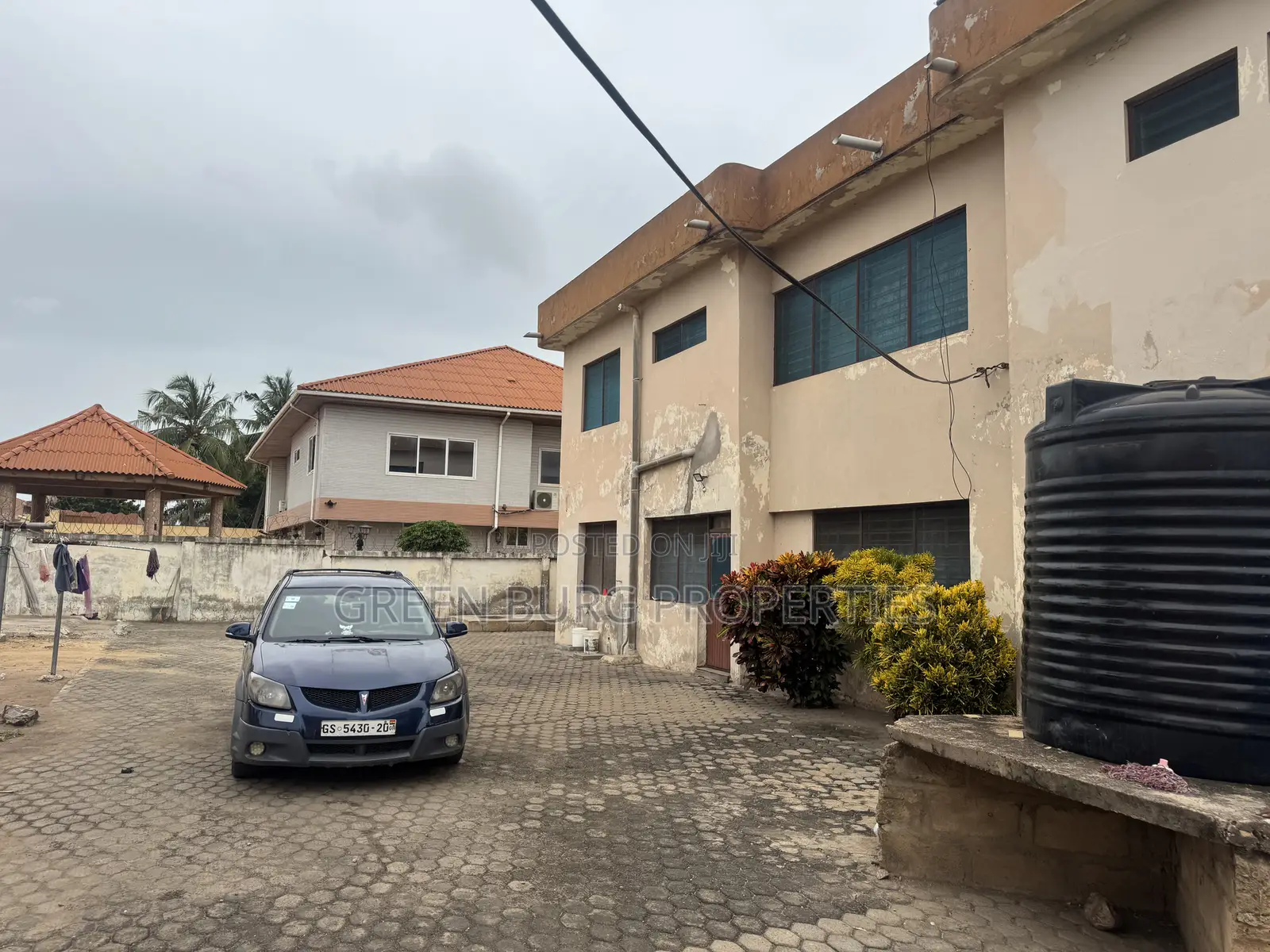 5bdrm House in Nungua for sale