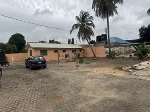 5bdrm House in Nungua for sale