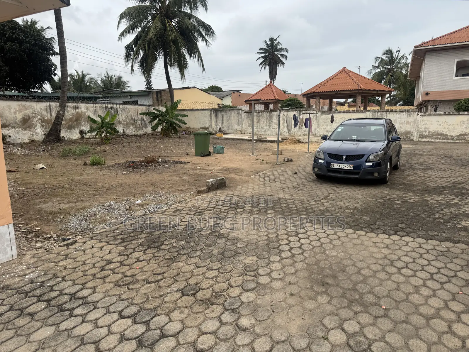 5bdrm House in Nungua for sale