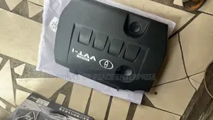 2009 2010 Engine Top Cover Brand New