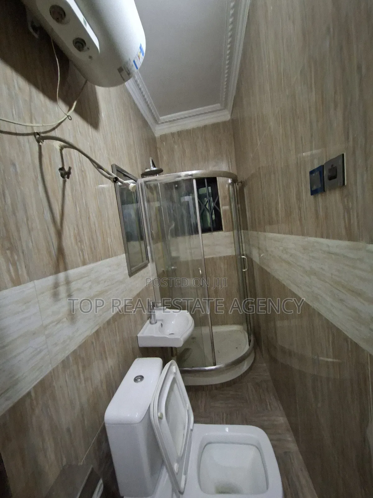 2bdrm Apartment in Pillar ,,, Dome for rent