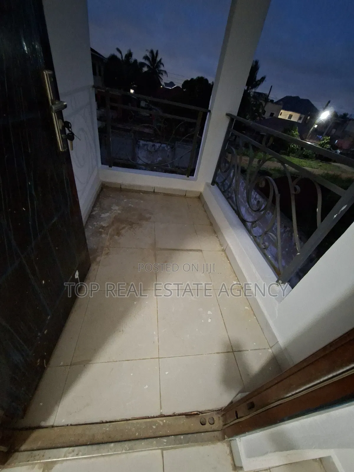 2bdrm Apartment in Pillar ,,, Dome for rent