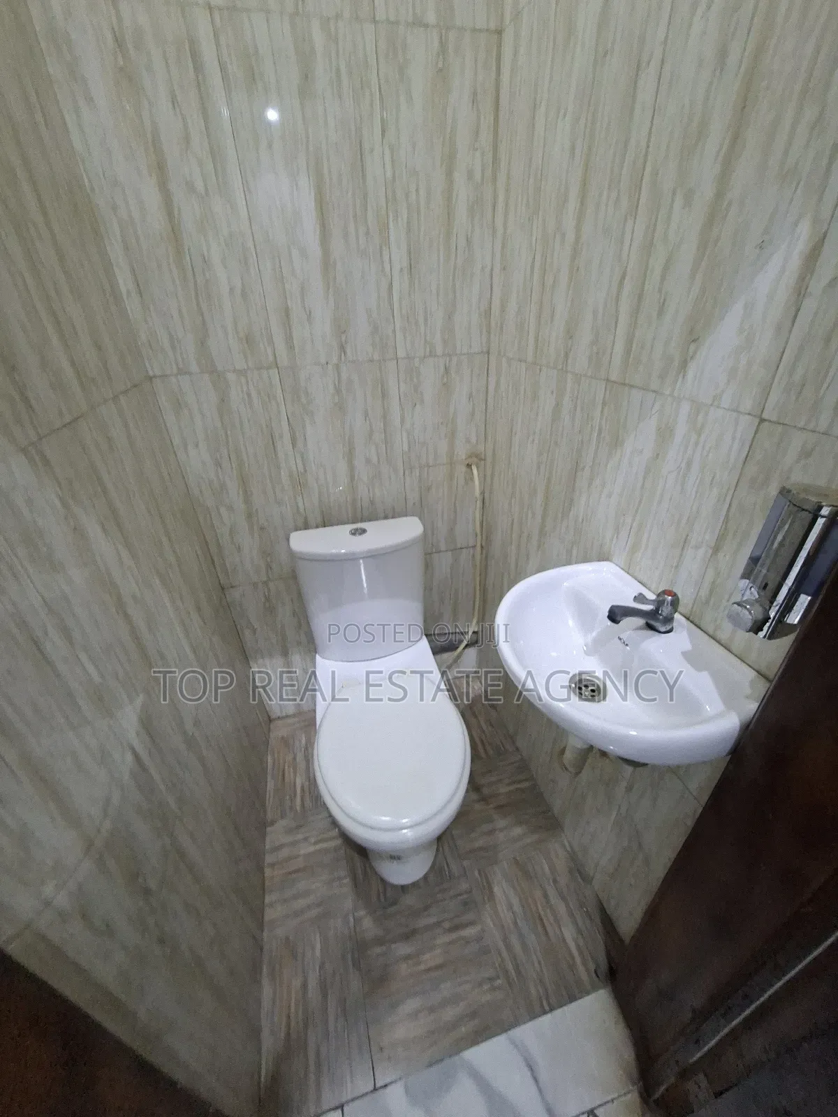 2bdrm Apartment in Pillar ,,, Dome for rent