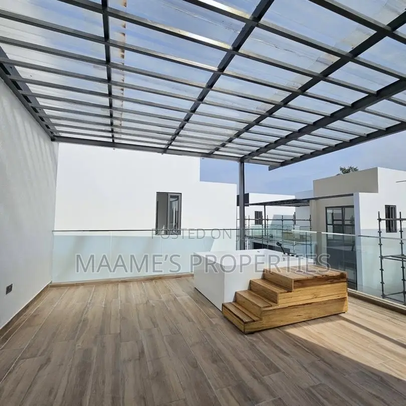 4bdrm Townhouse / Terrace in Cantonments for rent