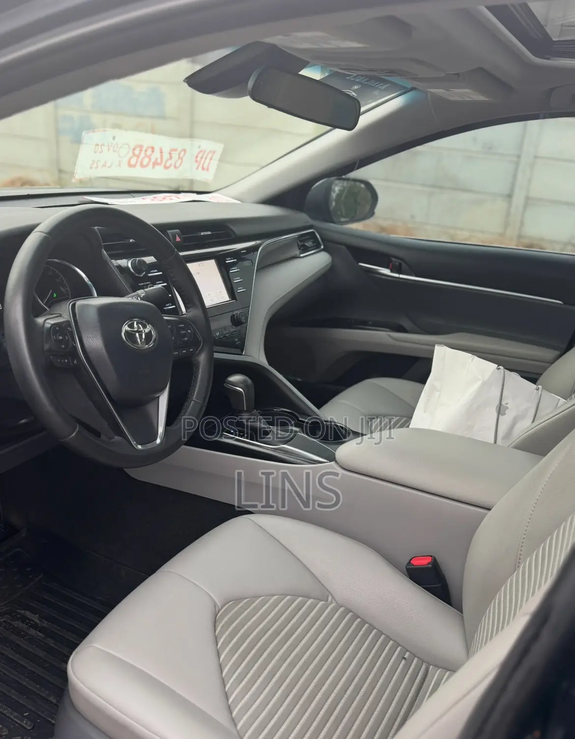 Toyota Camry SE FWD (2.5L 4cyl 8AM) 2018 Green