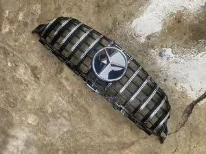 Mercedes Benz C300 W205 Front Grille