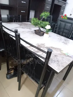Cubic Space Dining Sets