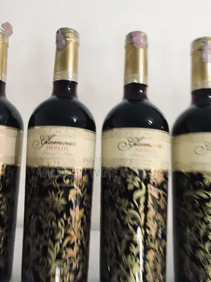 Glamour-Kazayak Merlot Dry Red Wine -14% Alc(Moldova)