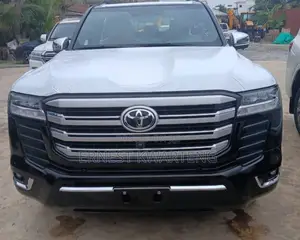 New Toyota Land Cruiser 2024 Black