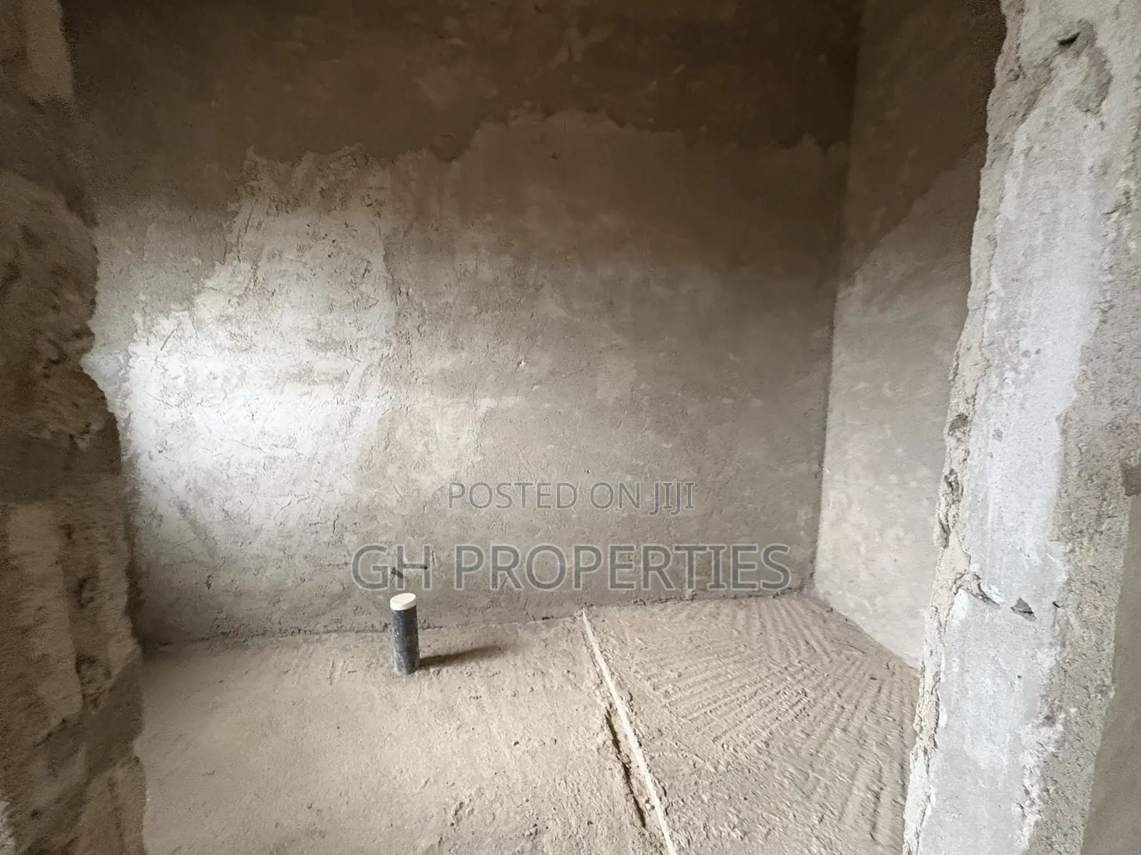 5bdrm House in Apaaso, Kumasi Metropolitan for sale
