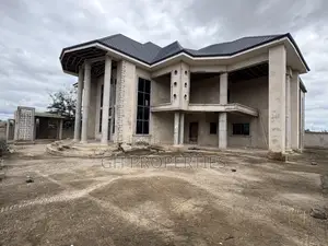5bdrm House in Apaaso, Kumasi Metropolitan for sale