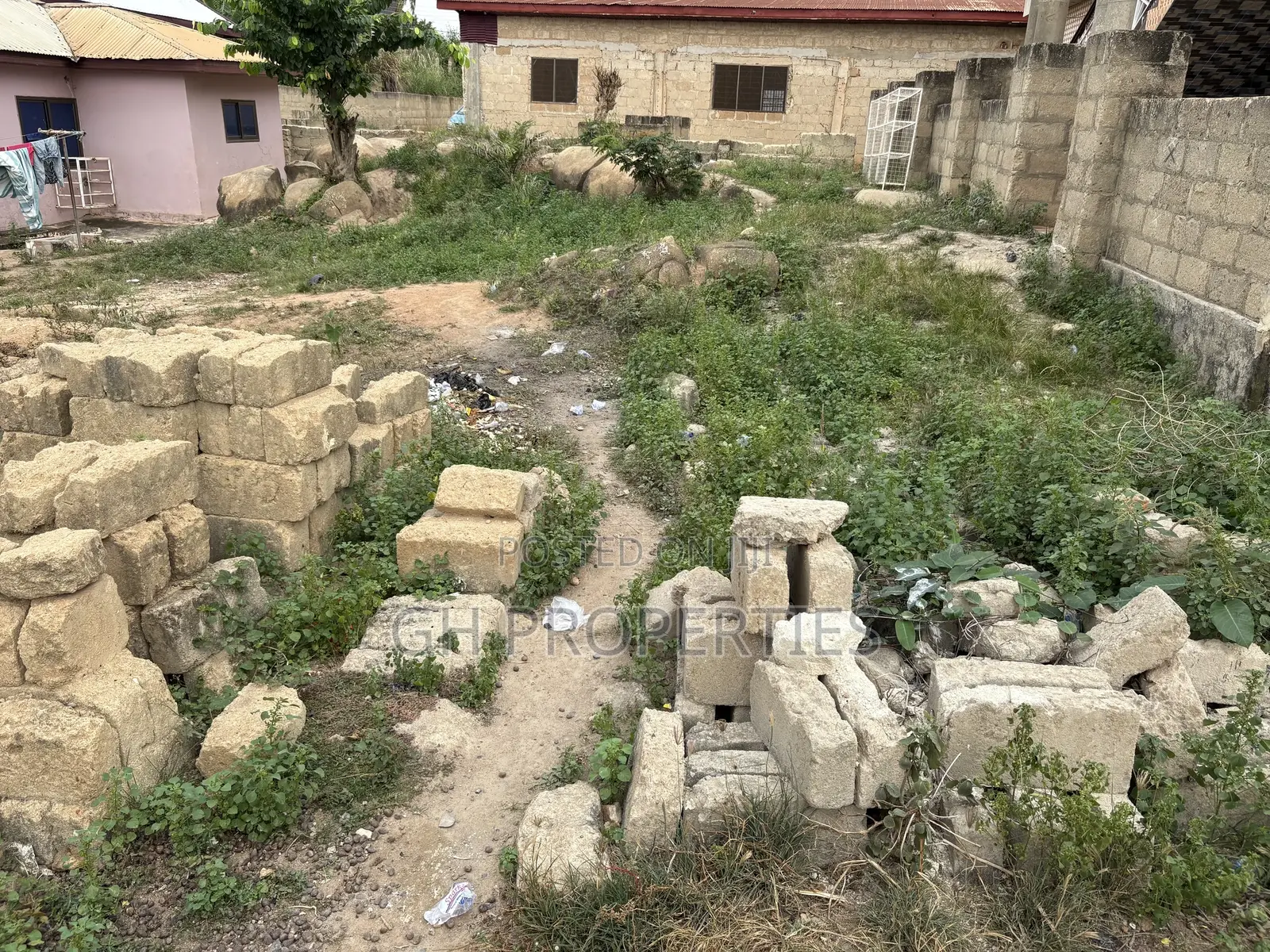 Half Plot for Sale at Sokoban Krofrom.