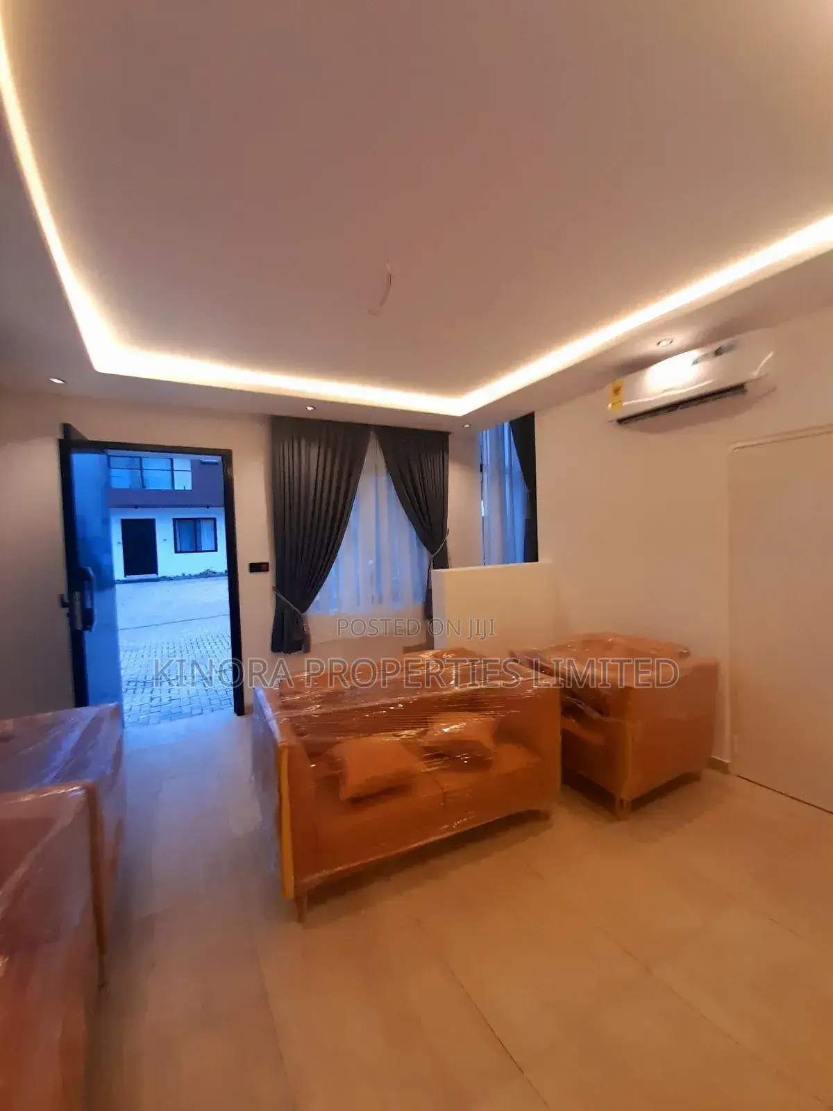 3bdrm Duplex in Westland for sale
