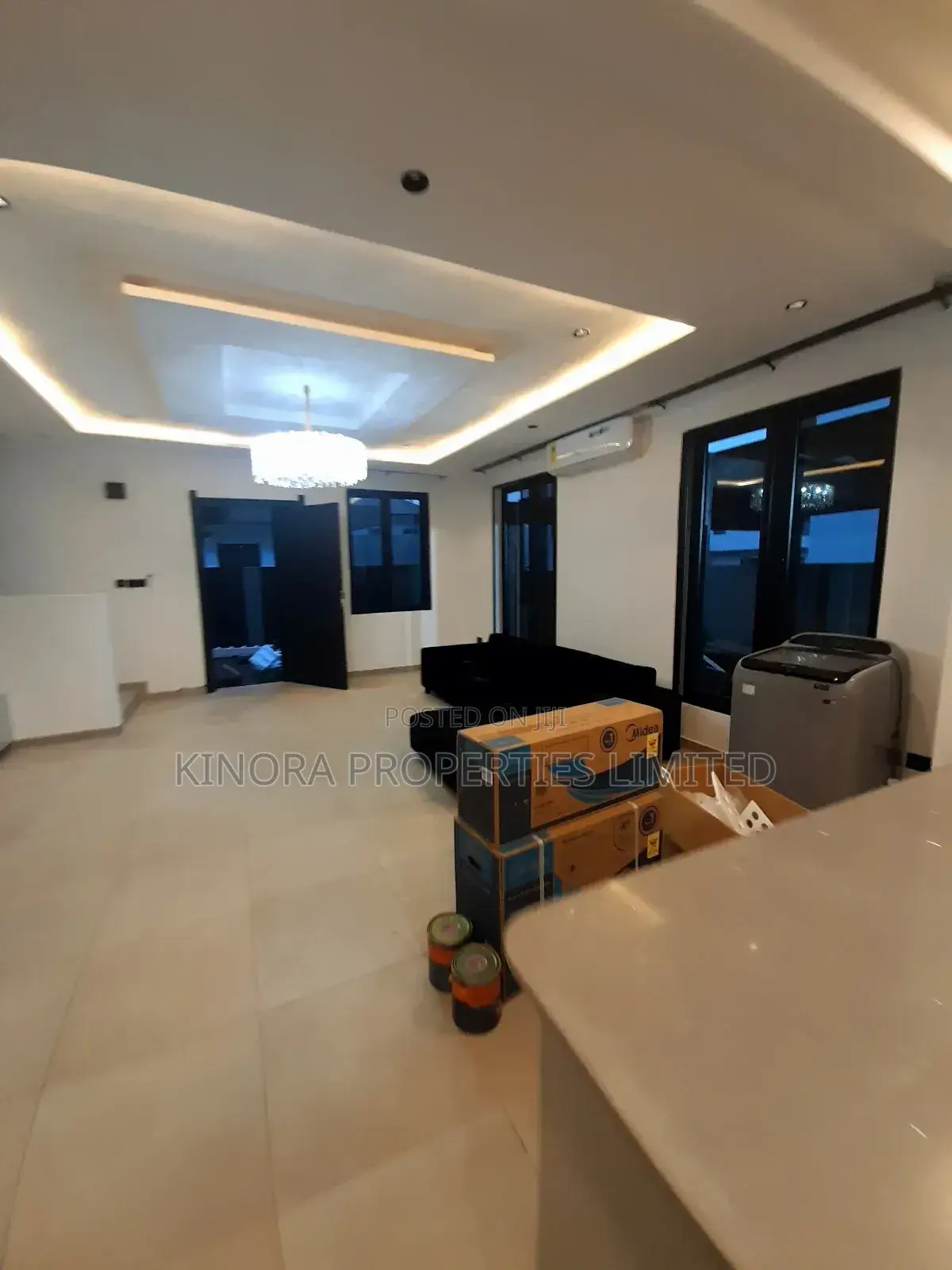 3bdrm Duplex in Westland for sale