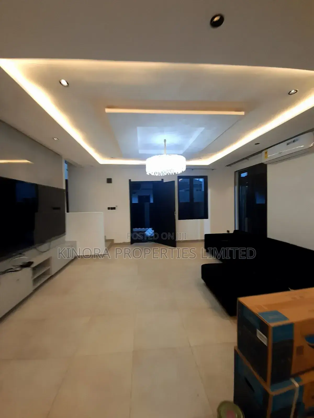 3bdrm Duplex in Westland for sale