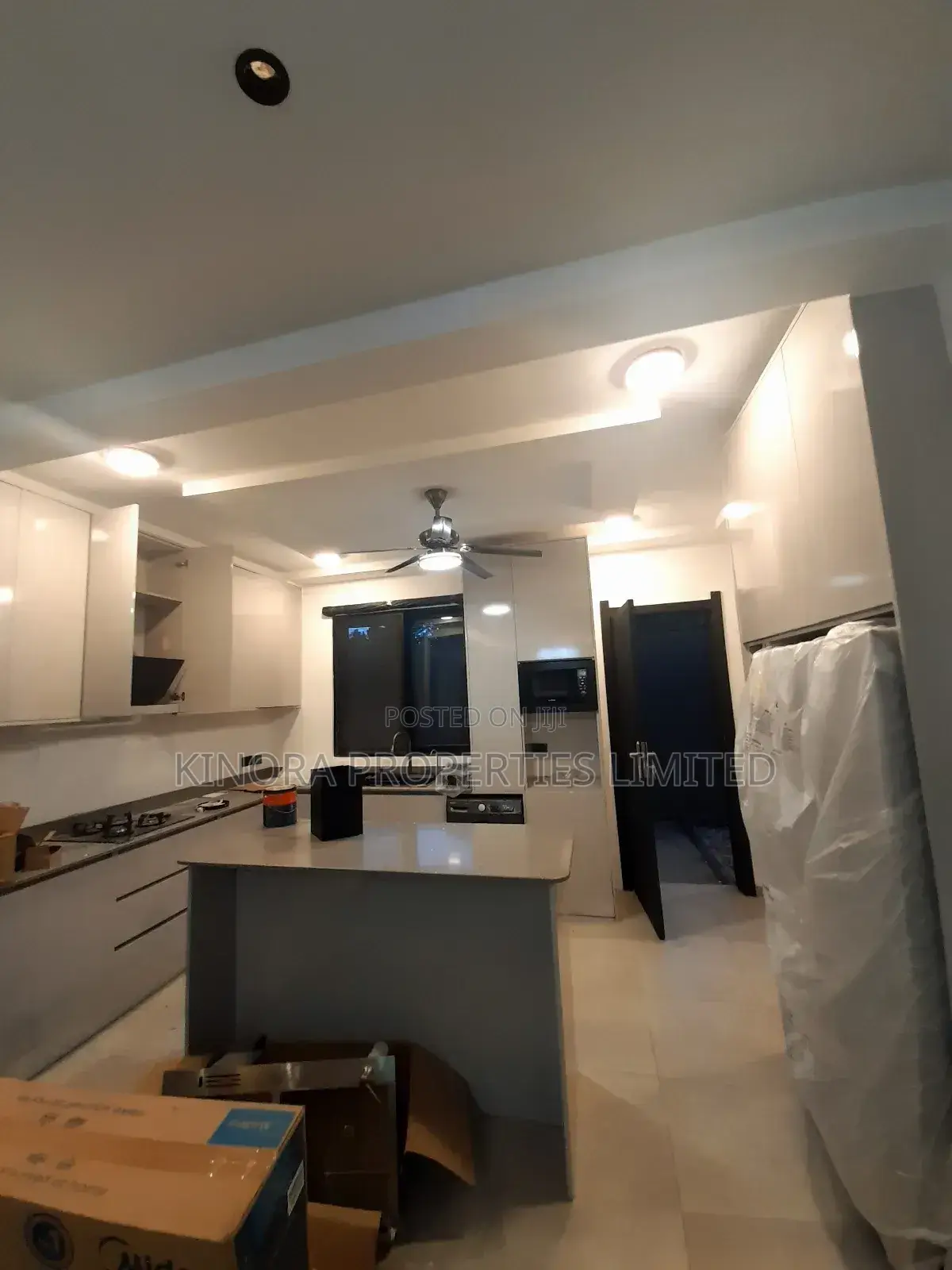 3bdrm Duplex in Westland for sale