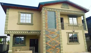 5bdrm House in Cape Coast Metropolitan for sale