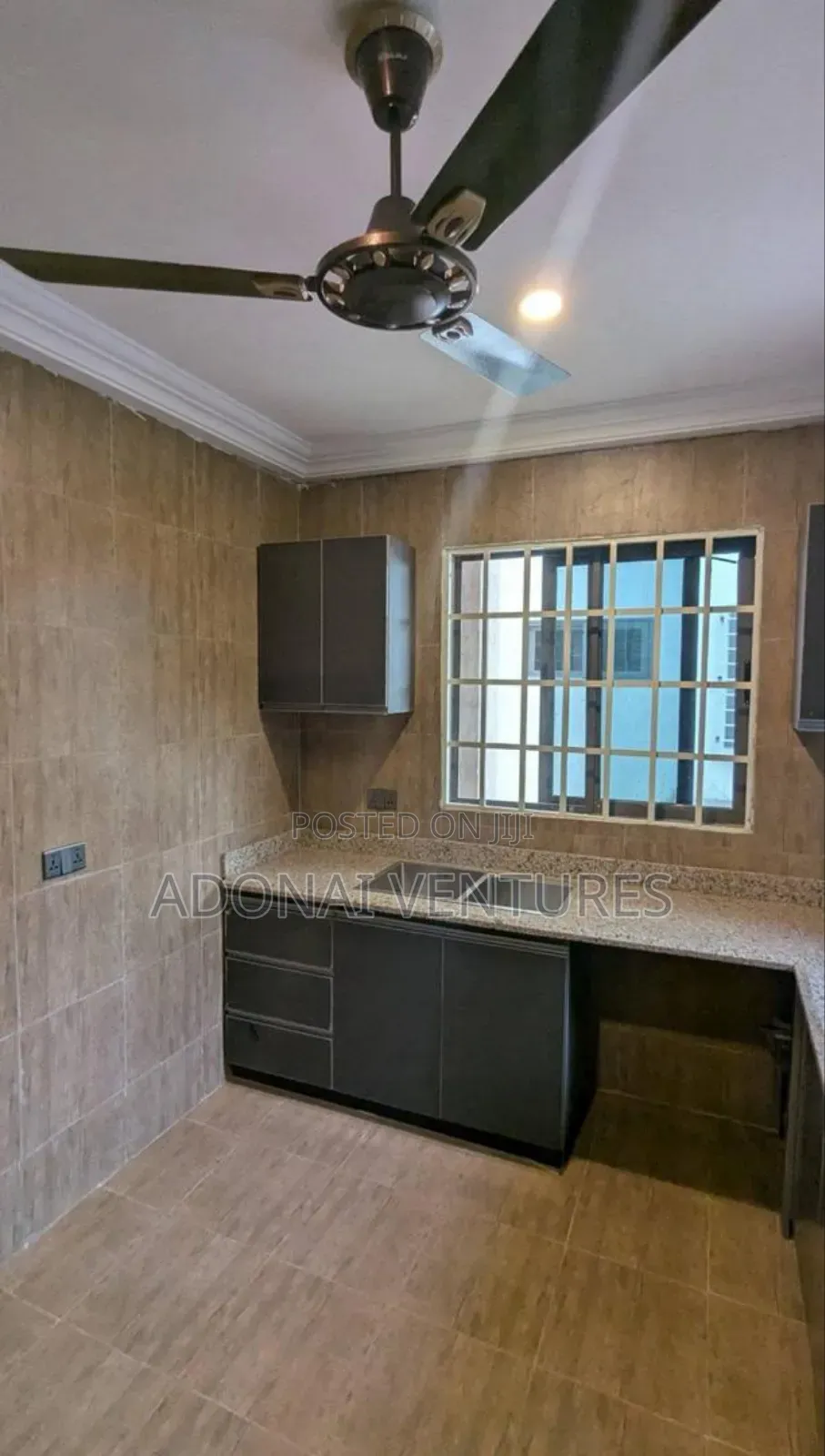 4bdrm House in Kwadaso Hilltop, Kumasi Metropolitan for sale